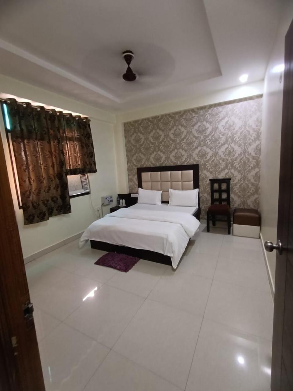 Mng Hotel Heritage Villa Kanpur Bagian luar foto