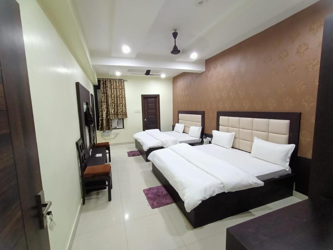 Mng Hotel Heritage Villa Kanpur Bagian luar foto